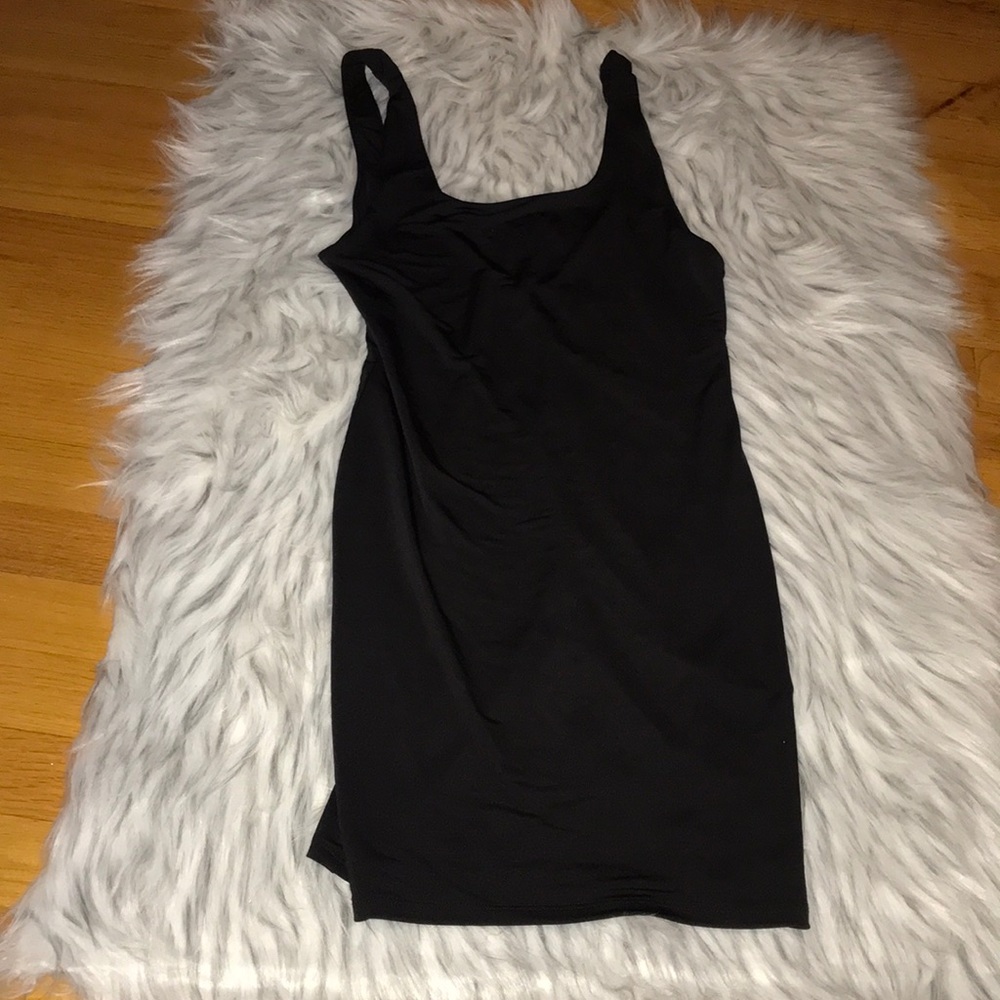 Black comfy mini classic dress tight fitting